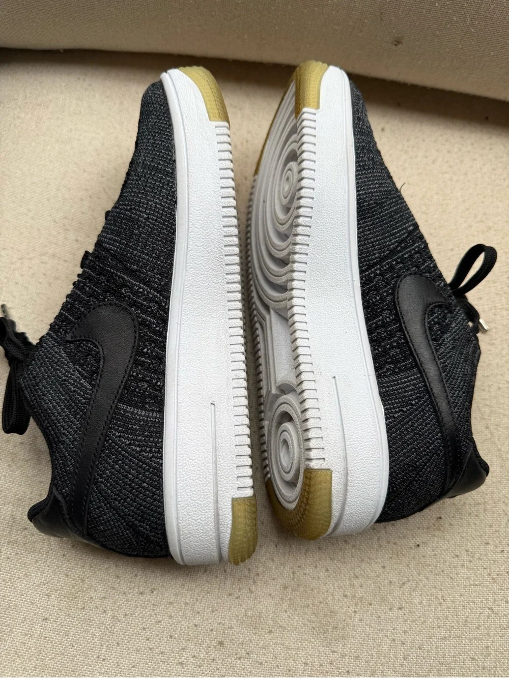 Nike breathable black